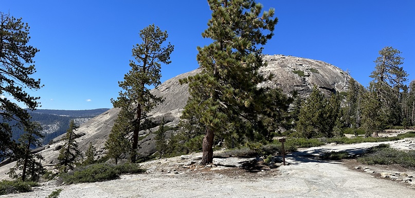 Der Sentinel Dome im Yosemite Nationalpark, erreichbar durch eine kurze Wanderung